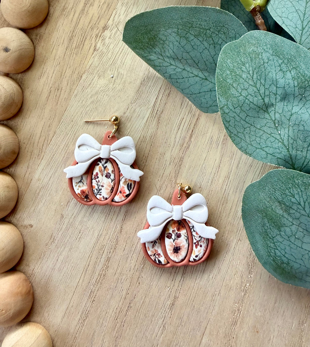 Gourdgeous with Bow