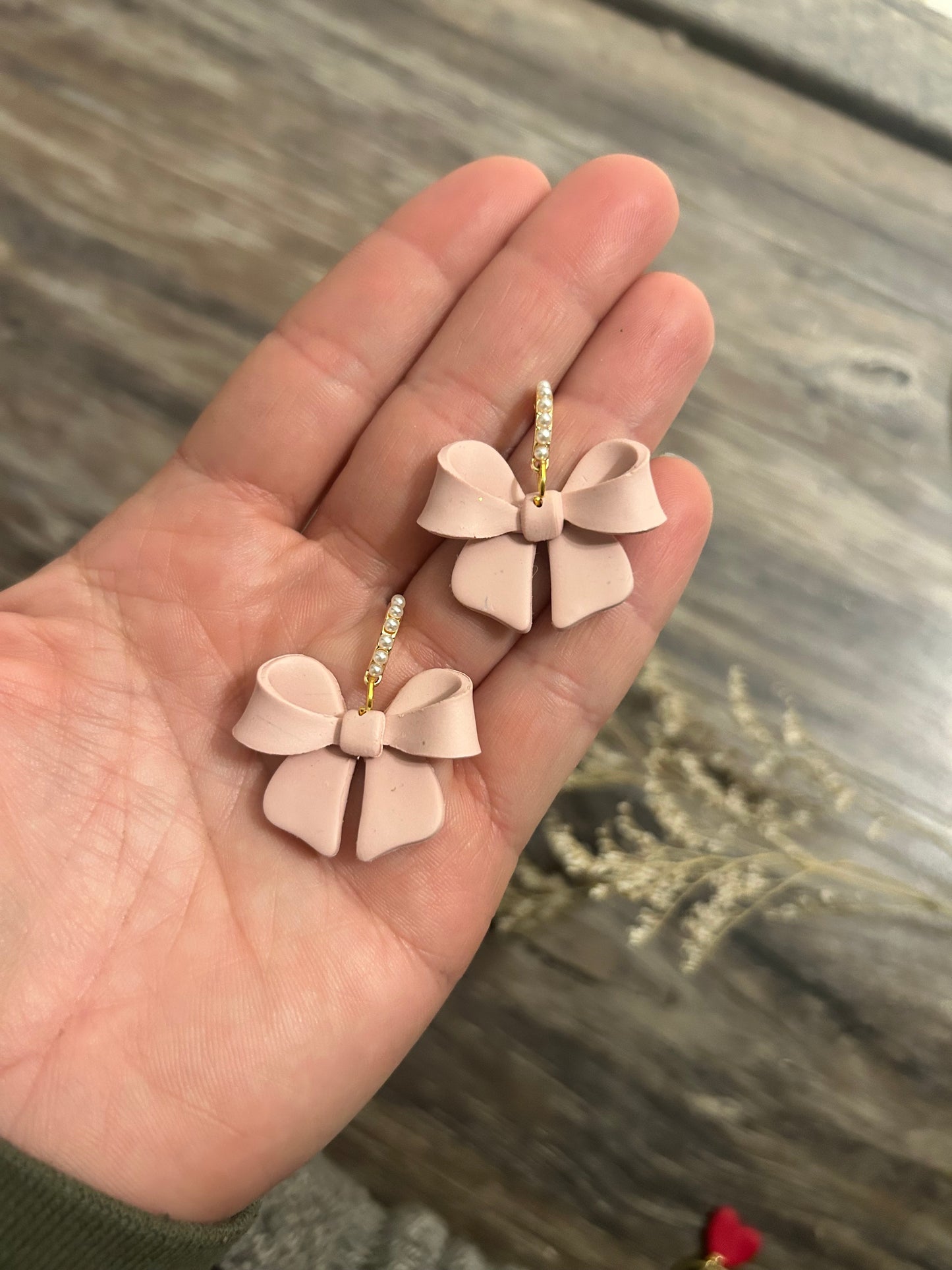 Pearls & Bows