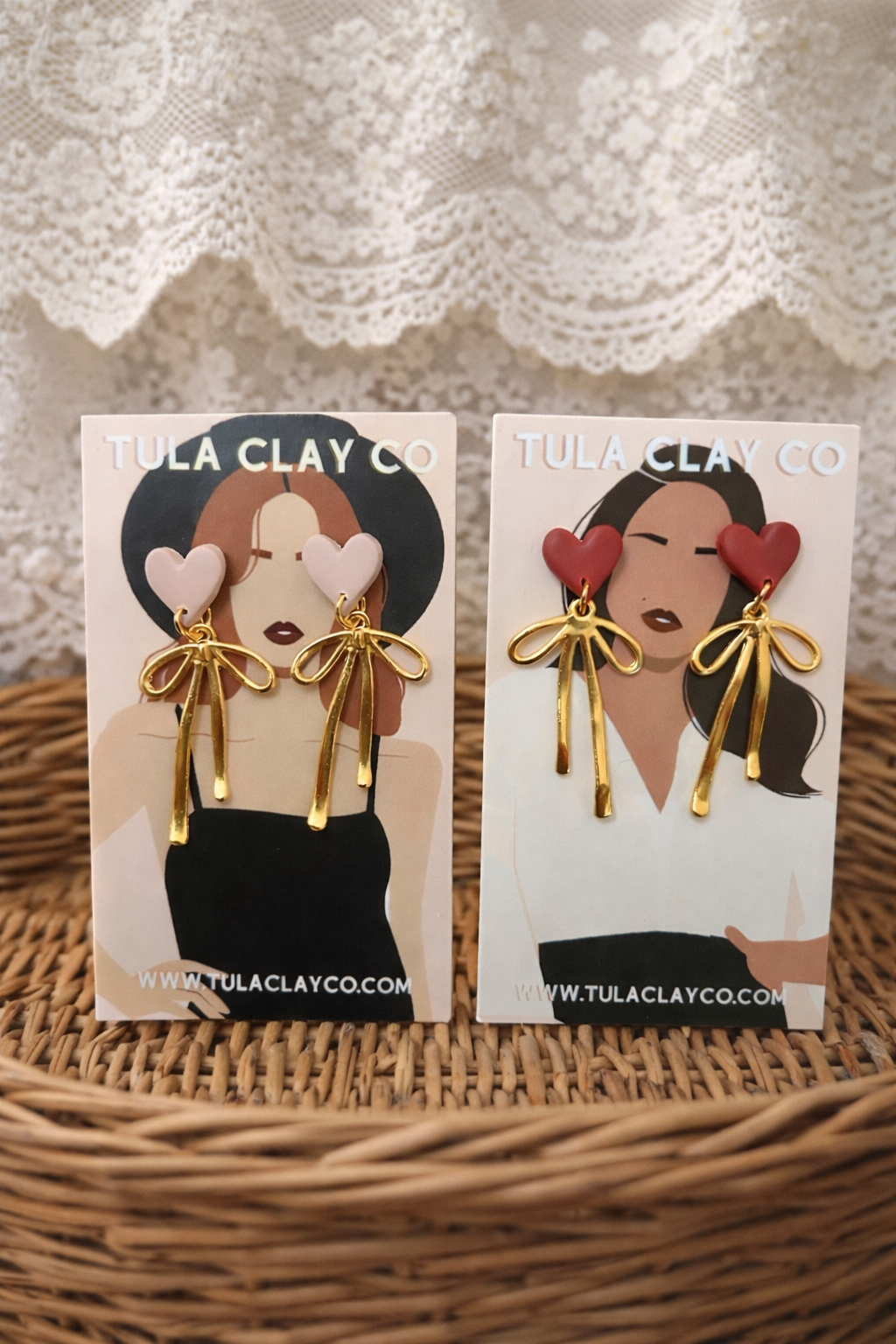 Hearts & Bows (Gold)