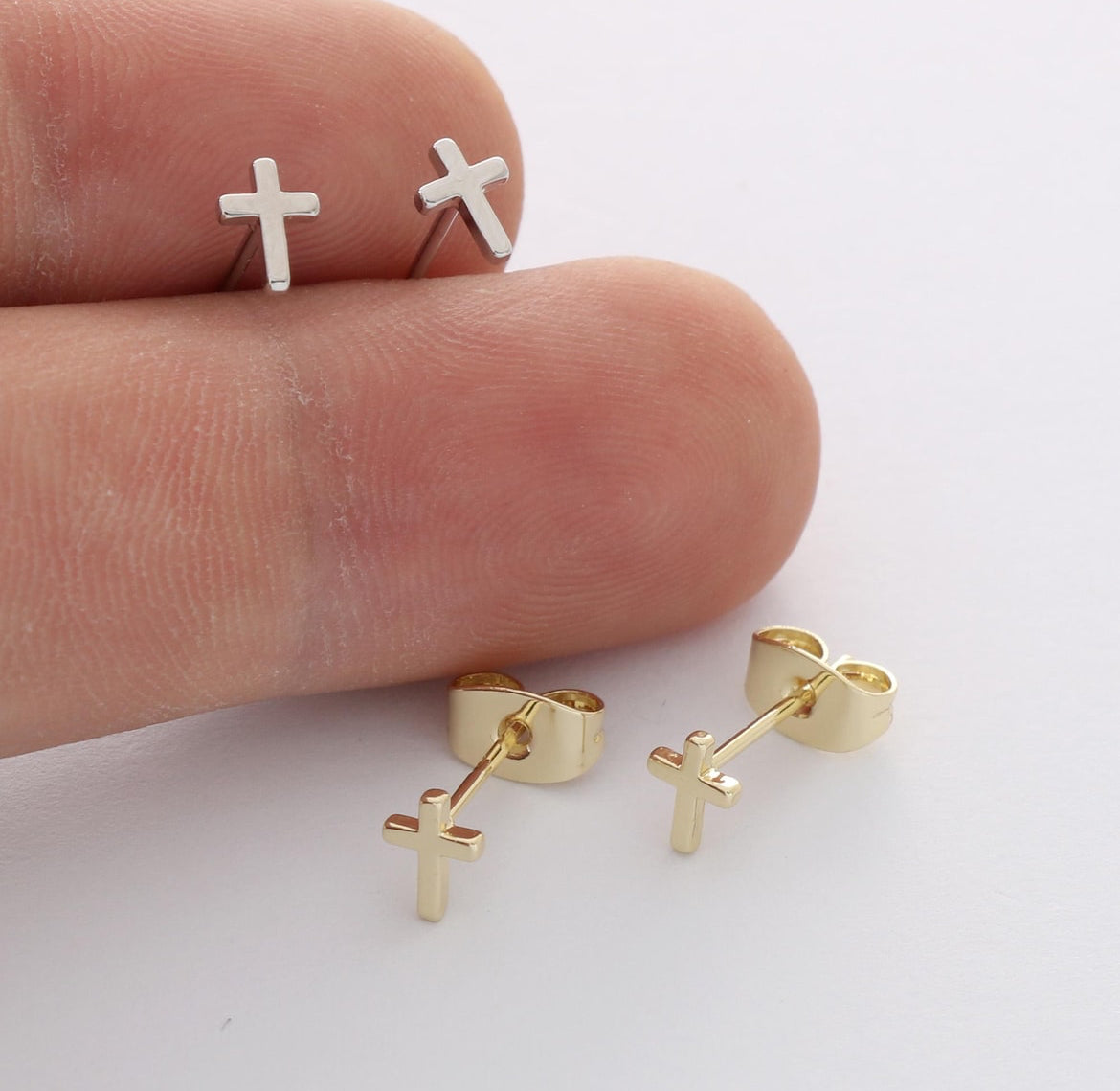 Silver Simple Cross Stud