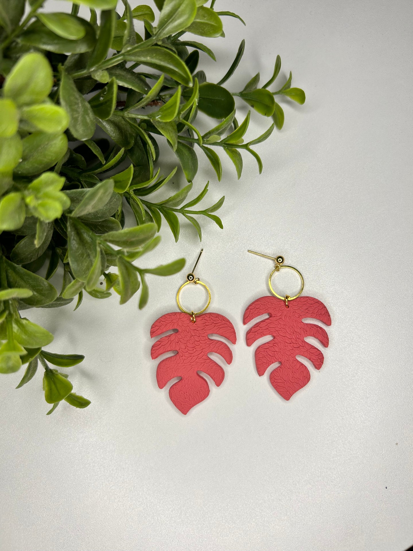 Coral Palm Dangle