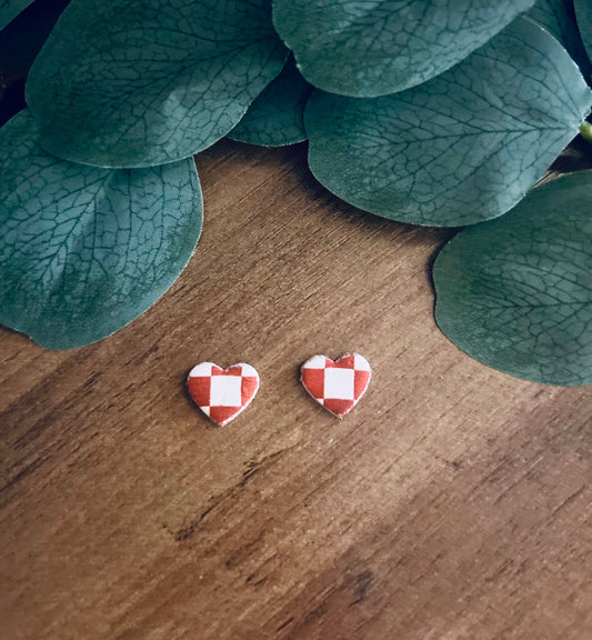 Rust Checkered Heart Stud