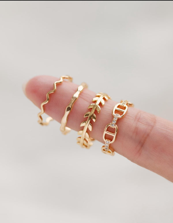Gold Wavy Ring