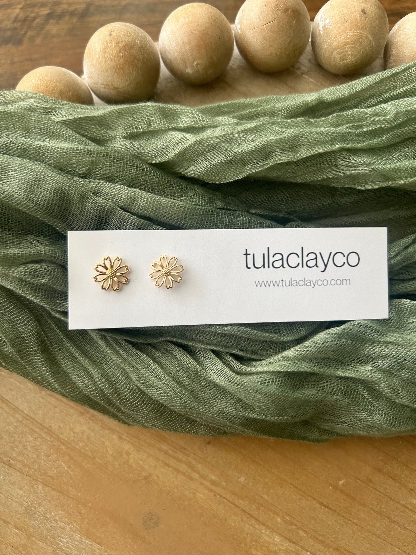 Gold Daisy Studs