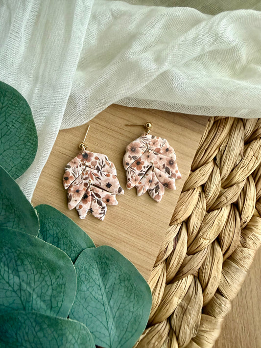 Rustic Floral Lisa