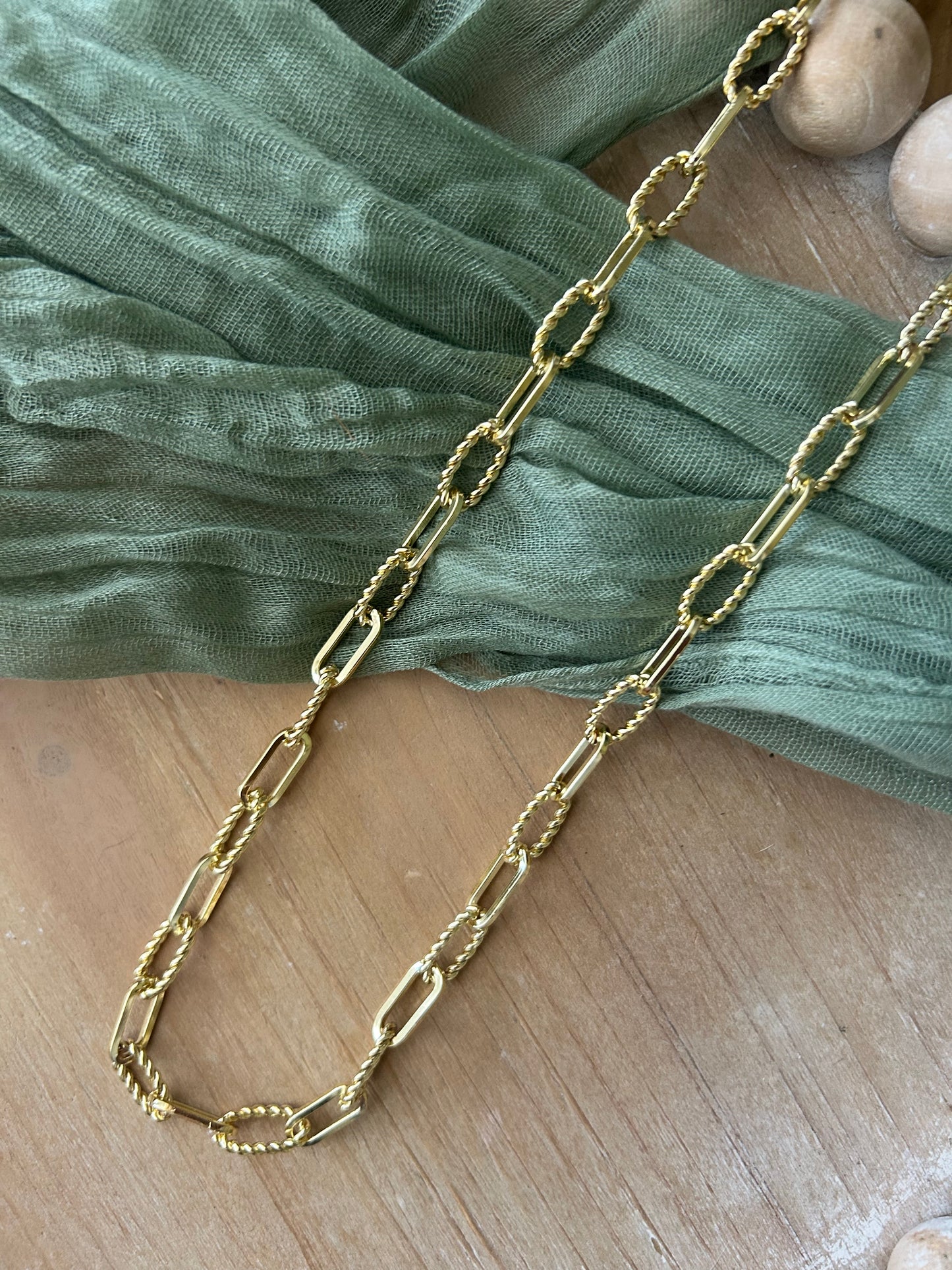 Textured Link Necklace