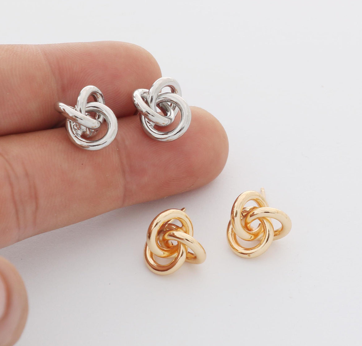 Silver Knots