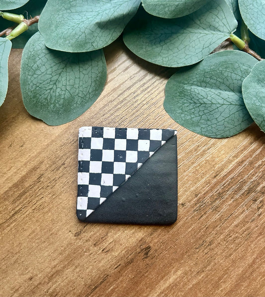 BW Checkered Page Holder