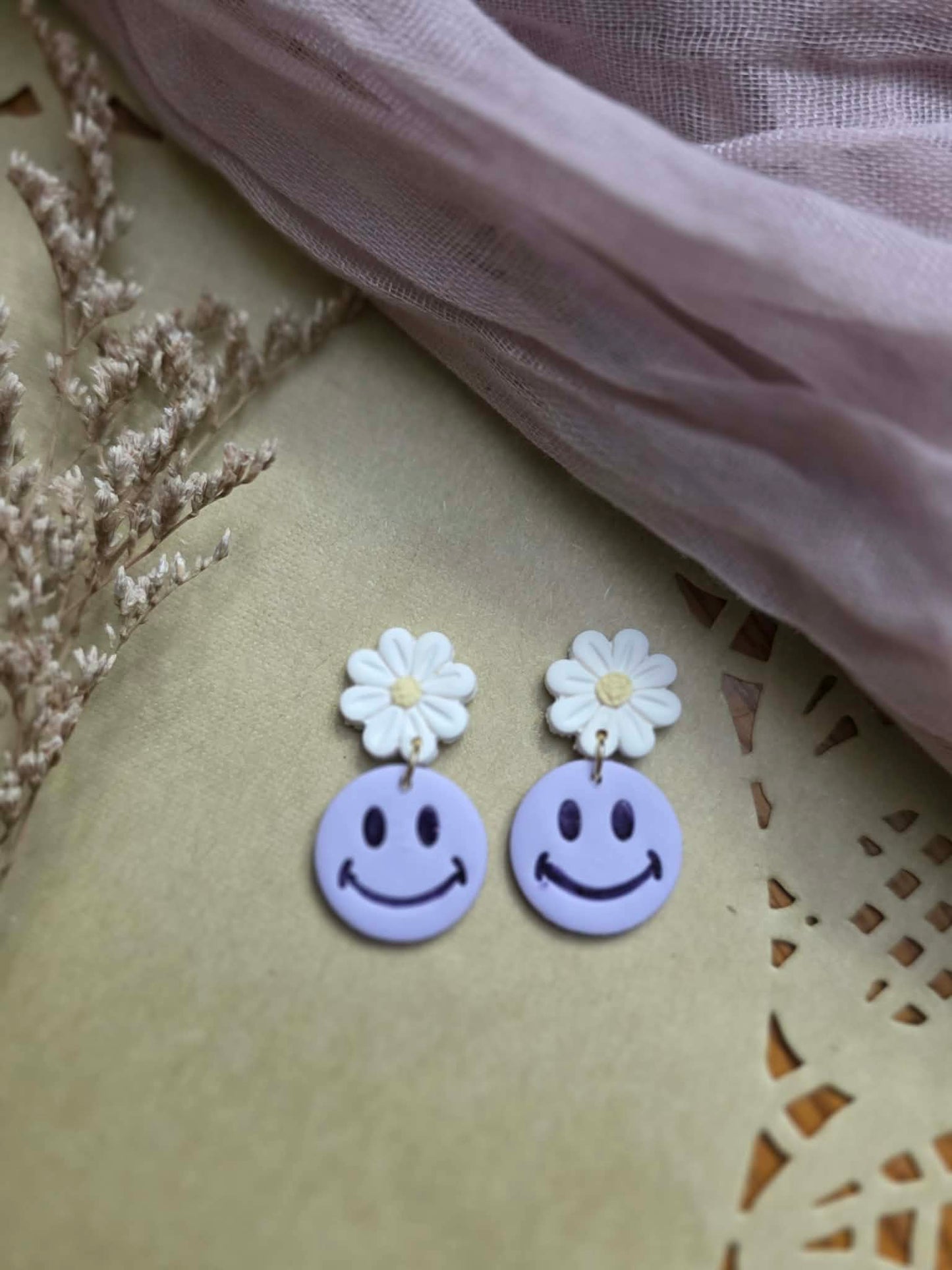 Purple Smiley Daisy