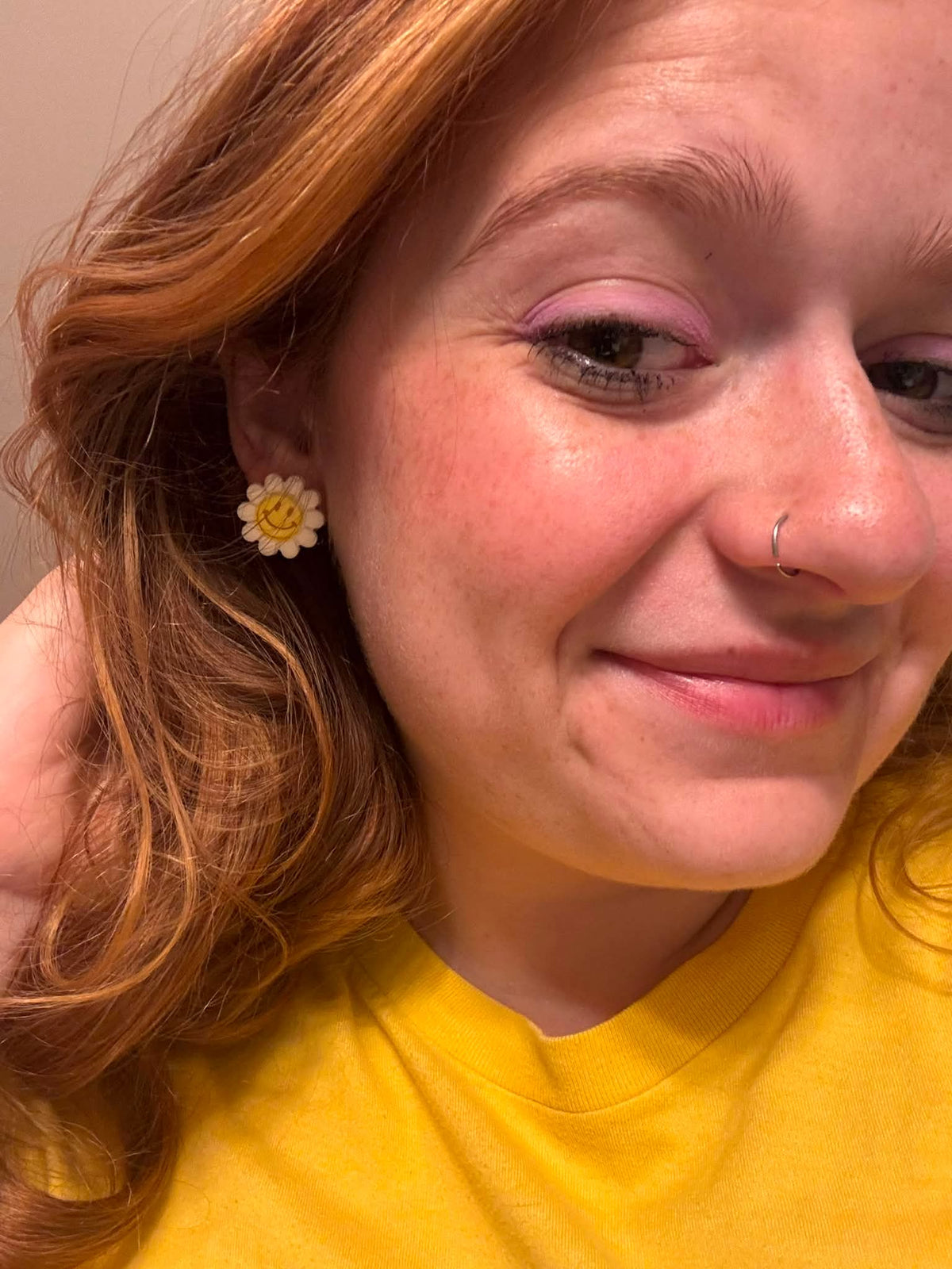 Smiley Daisy Stud