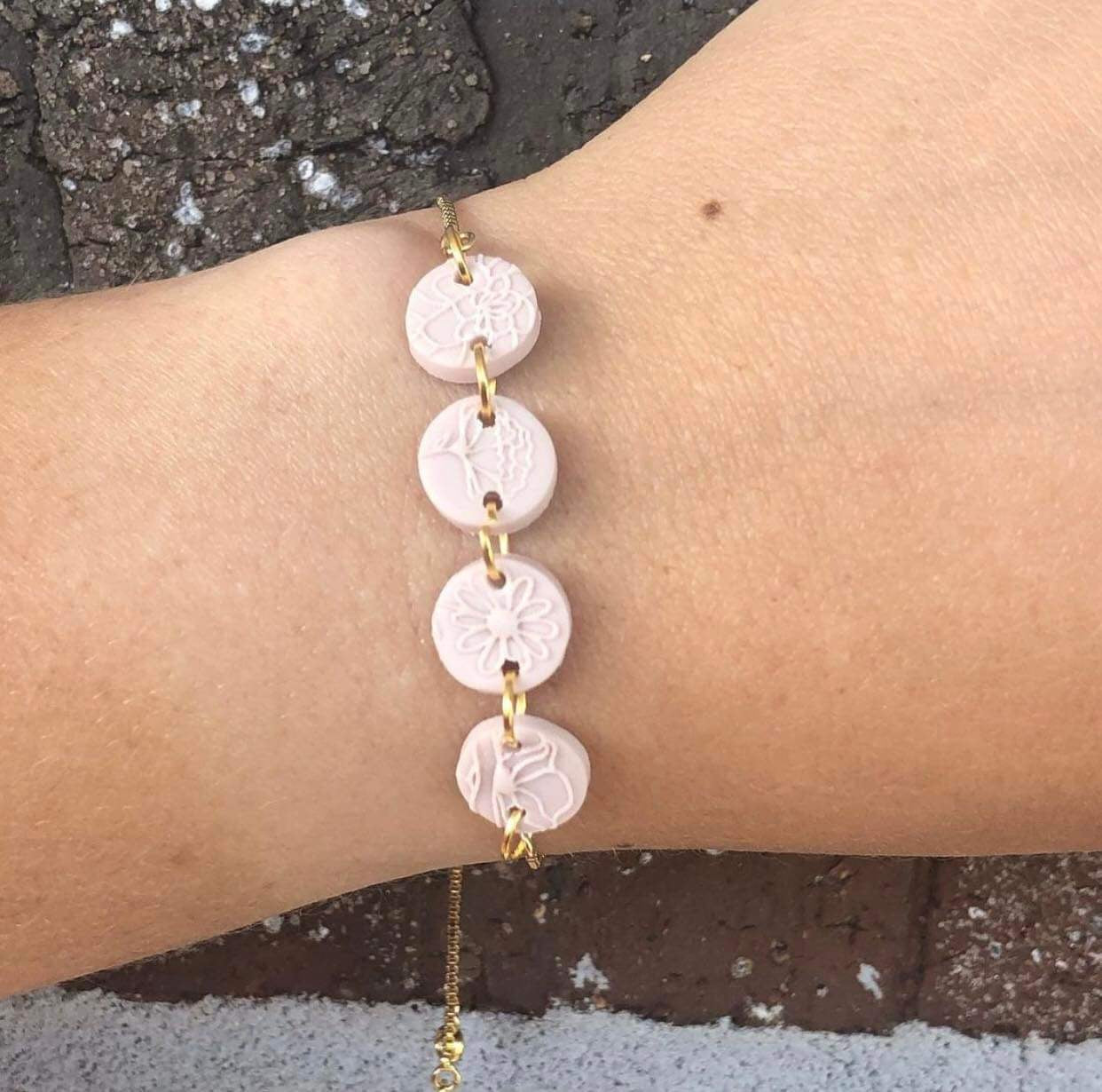 Birth Flower Circle Bracelet