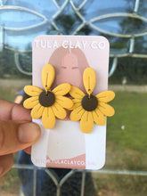 Load image into Gallery viewer, Sunflower Sara
